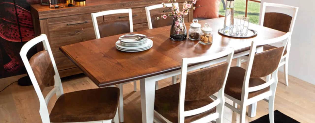 Jak obić krzesło materiałem i odnowić jego wygląd w prosty sposób